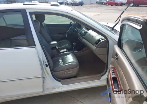 2004 Toyota Camry Xle V6 from USA, damaged, VIN 4T1BF30KX4U077026